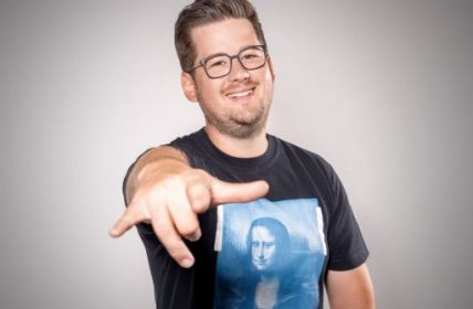 Chris Talls "Laugh Stories" ab März 2024! (Foto: Chris Tall - Robert Maschke)